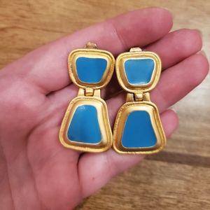 Vintage Gold Tone Blue Enamel Clip-on Earrings